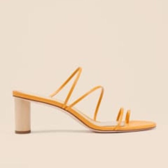 Reformation Shoes - Reformation Rachel Sandal in Ochre (size 6)